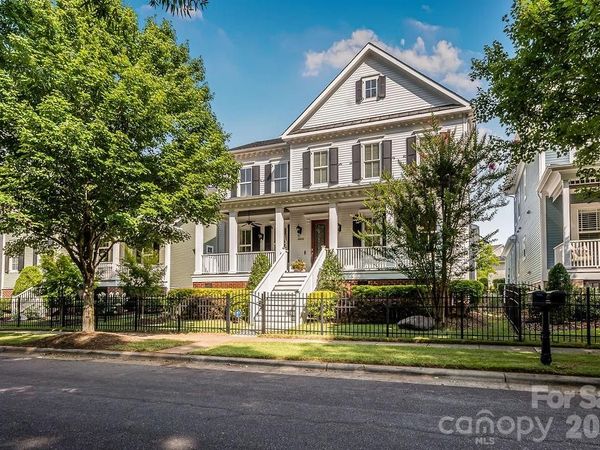 10022 Triple Oak Road, Charlotte, NC 28277