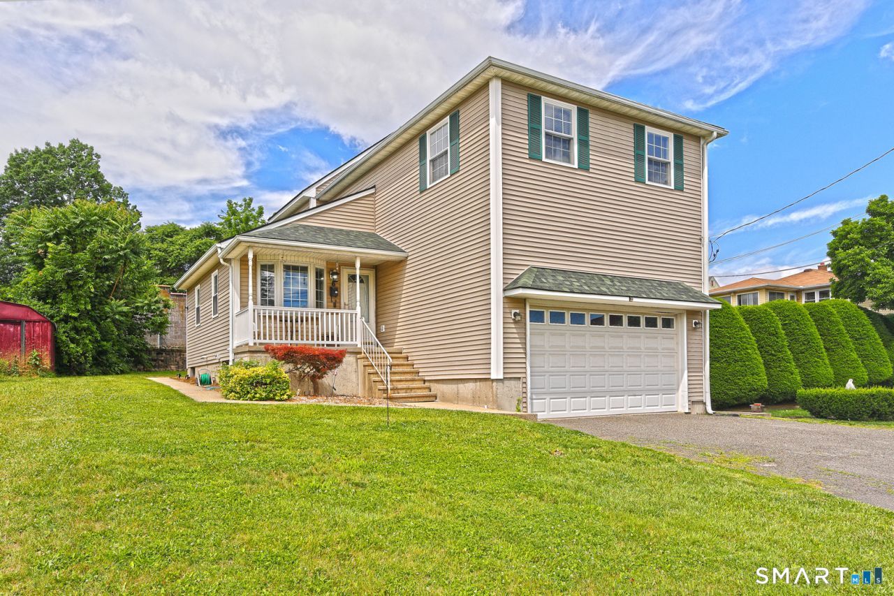 6 Francis, Waterbury, CT 06708 Main Photo