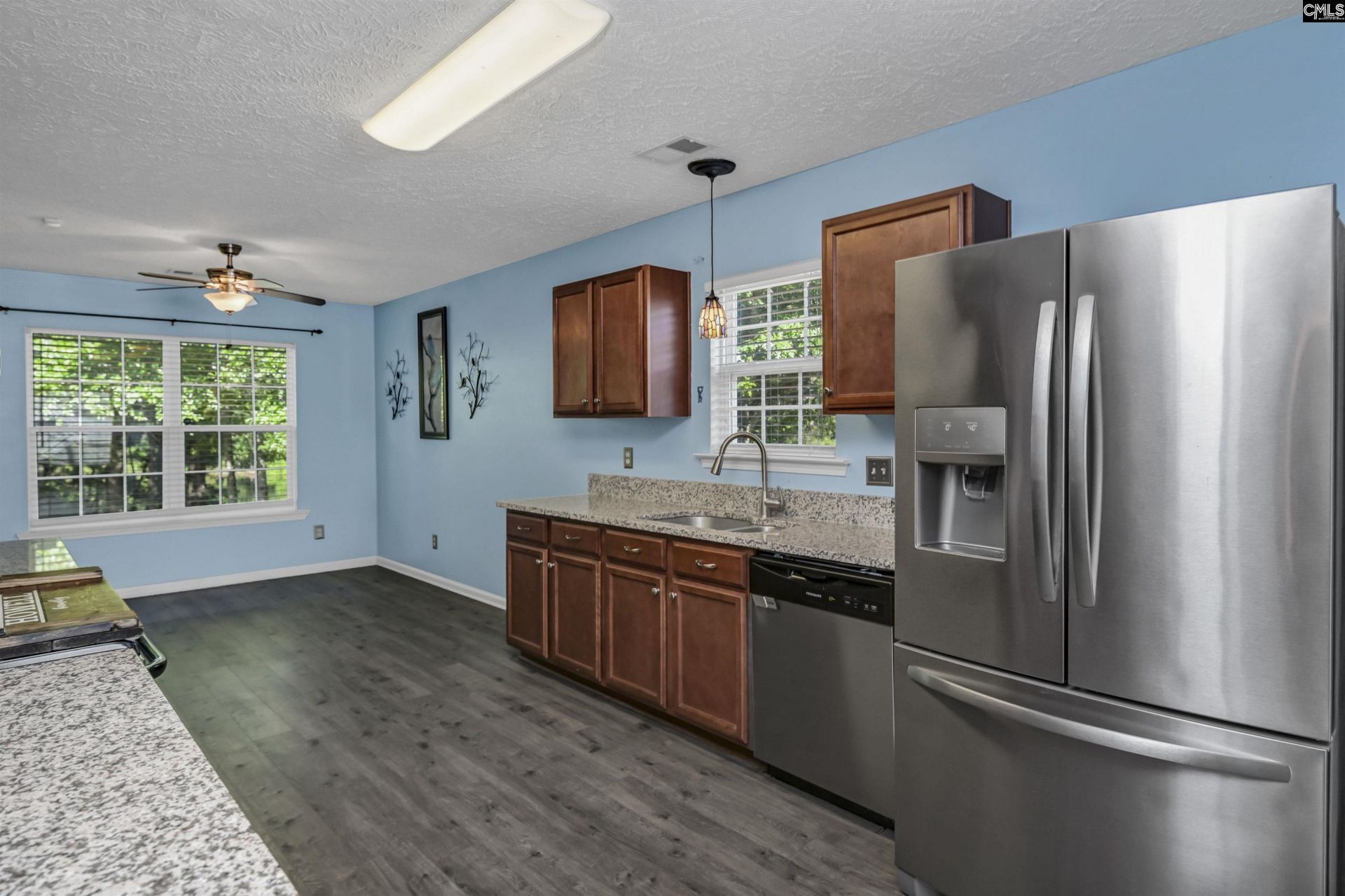 215 Sorrel Tree Drive  Photo 10