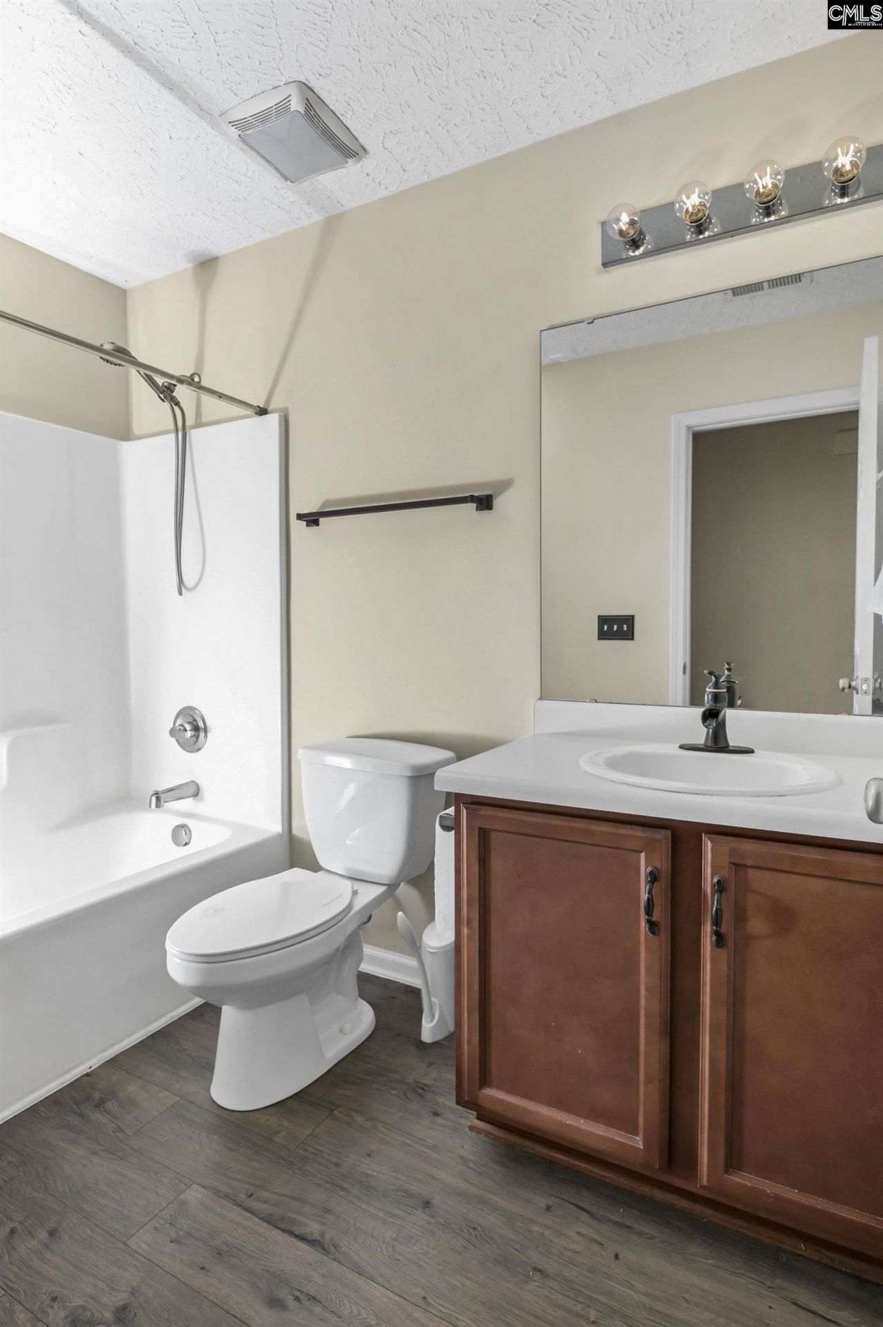 215 Sorrel Tree Drive  Photo 38