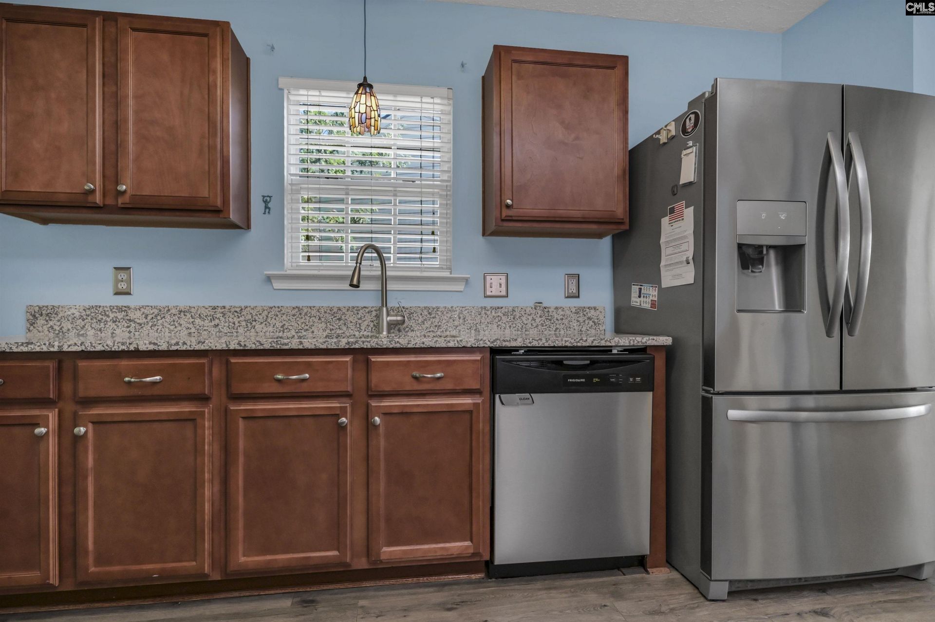 215 Sorrel Tree Drive  Photo 6