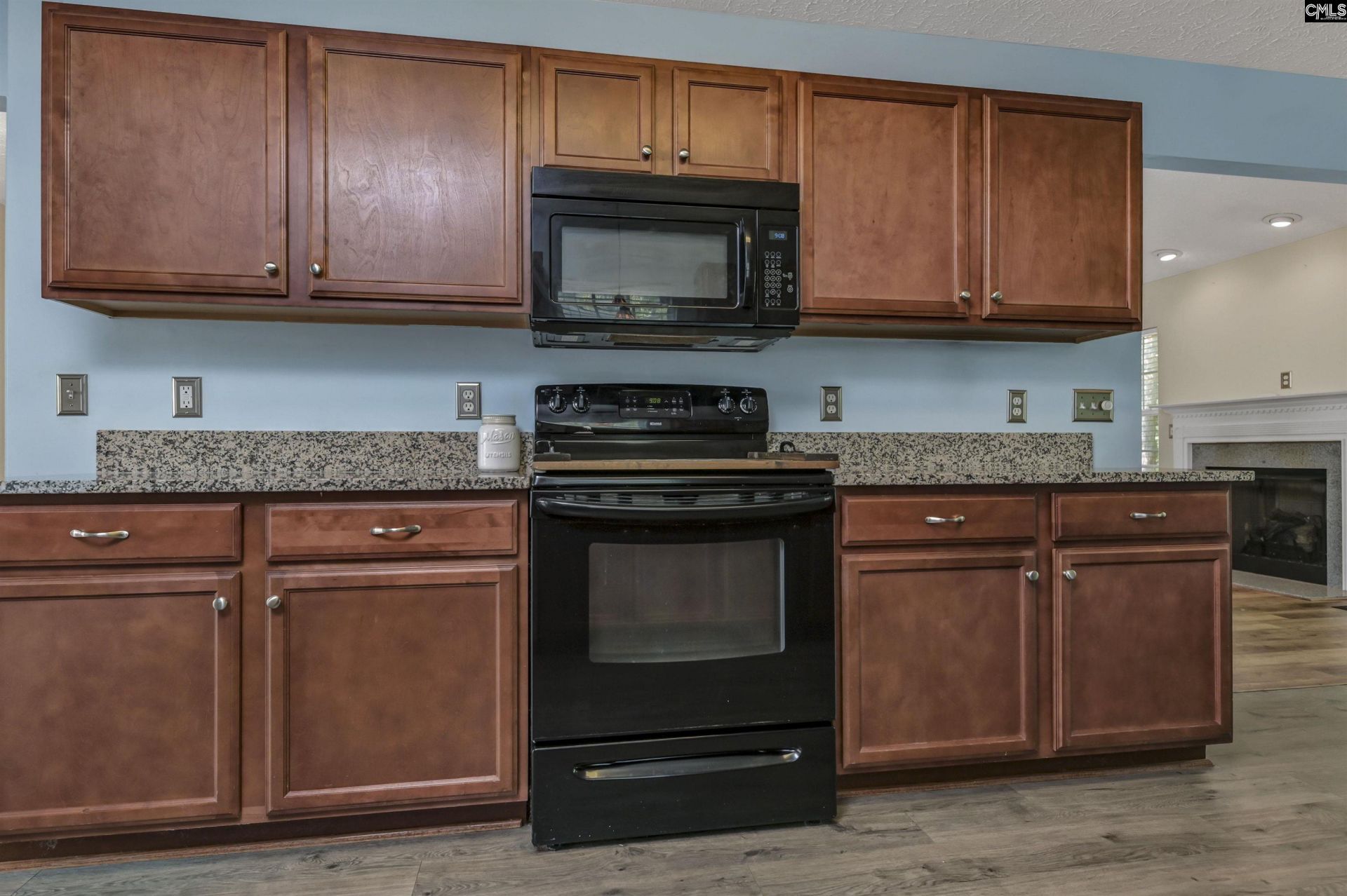 215 Sorrel Tree Drive  Photo 7