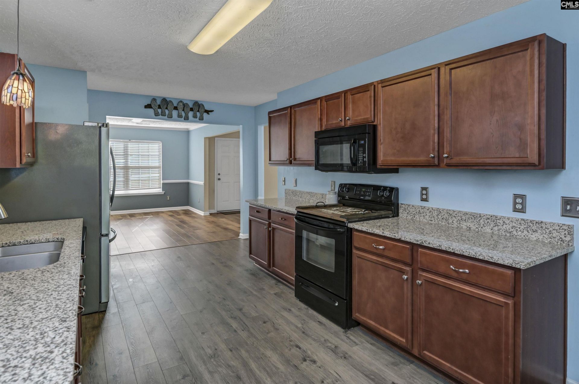 215 Sorrel Tree Drive  Photo 9