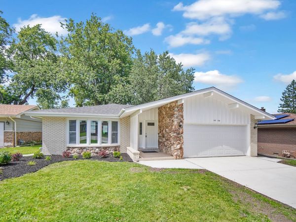 4228 Applewood Lane , Matteson, IL 60443