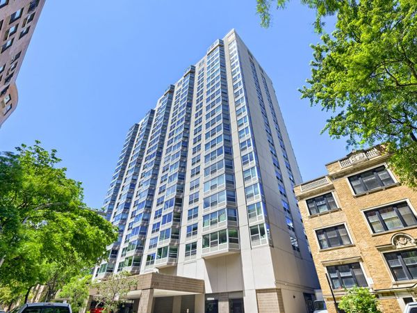 720 W Gordon Terrace , Unit 3R, Chicago, IL 60613