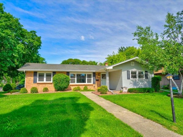 78 S Harmony Drive, Janesville, WI 53545
