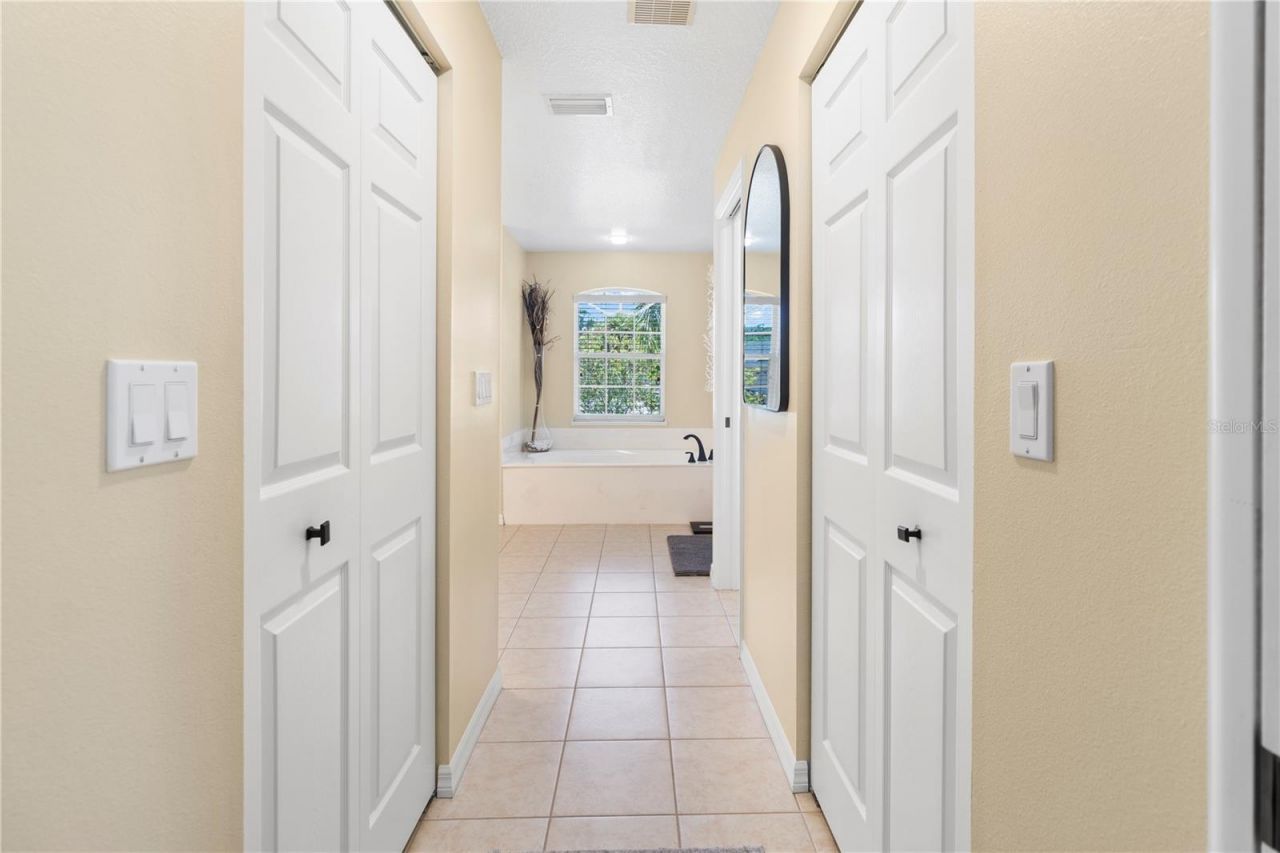4541 33rd Court E, Bradenton, FL 34203 Photo
