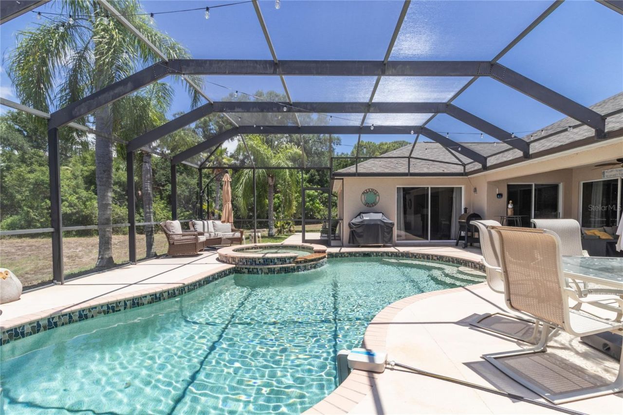 4541 33rd Court E, Bradenton, FL 34203 Photo