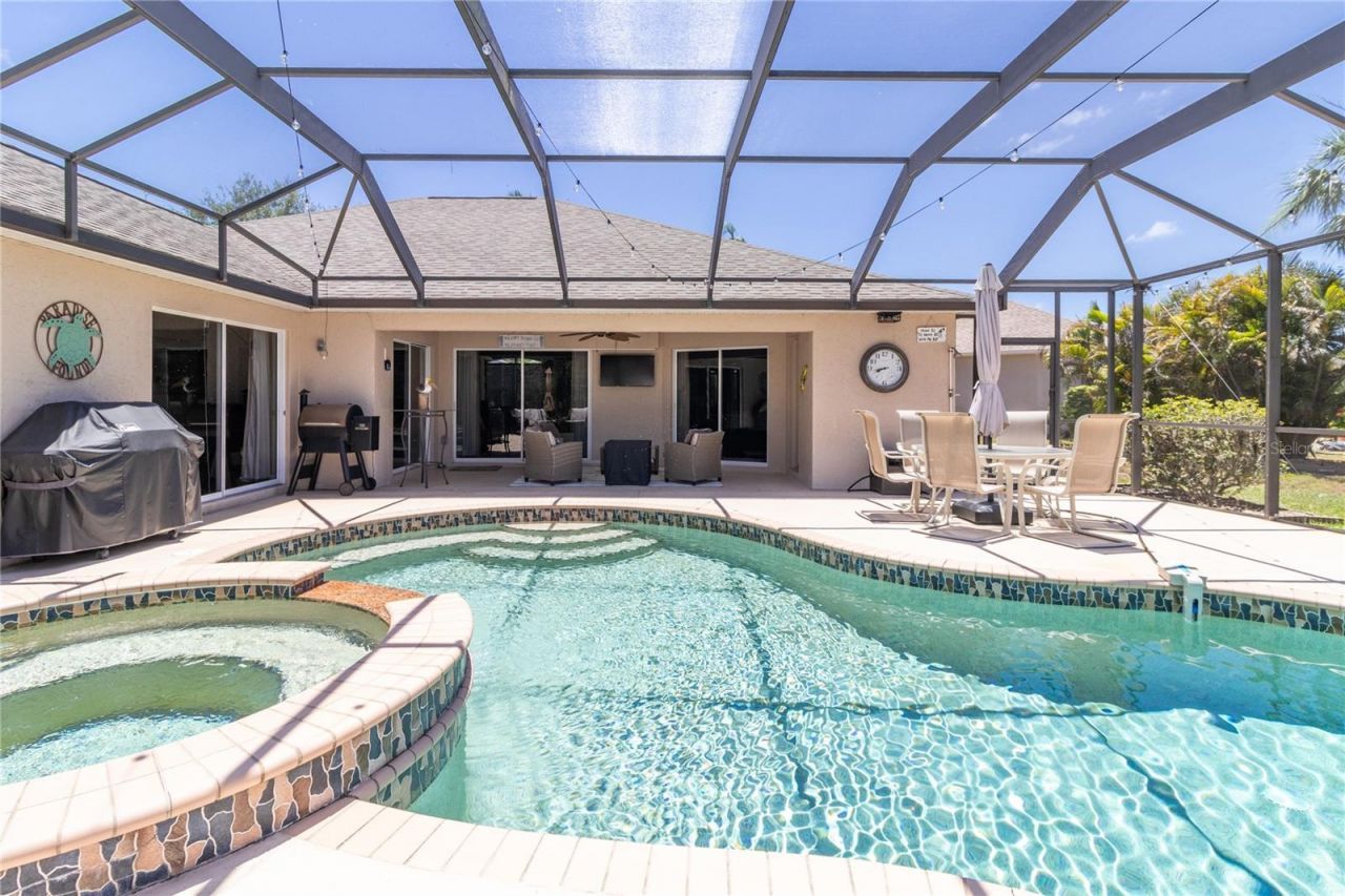 4541 33rd Court E, Bradenton, FL 34203 Photo