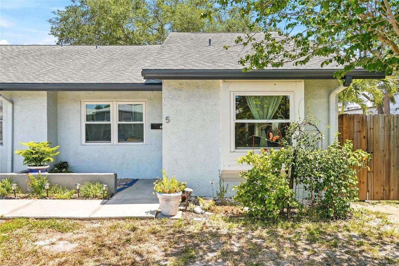 366 47th Avenue N, Unit 5, Saint Petersburg, FL 33703 Photo