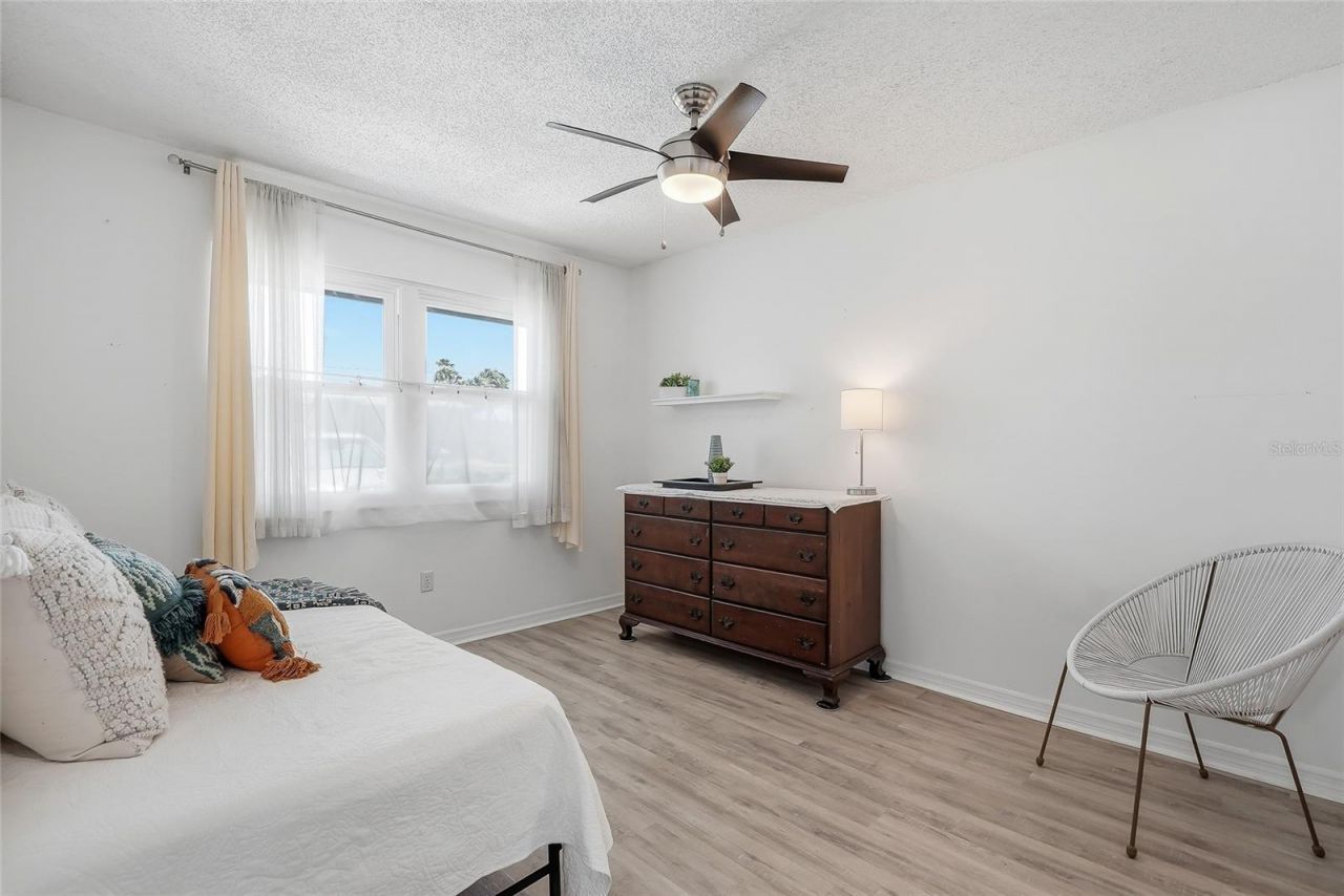 366 47th Avenue N, Unit 5, Saint Petersburg, FL 33703 Photo
