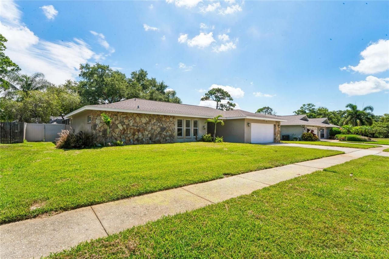 3133 Sandy Ridge Drive , Clearwater, FL 33761 Photo