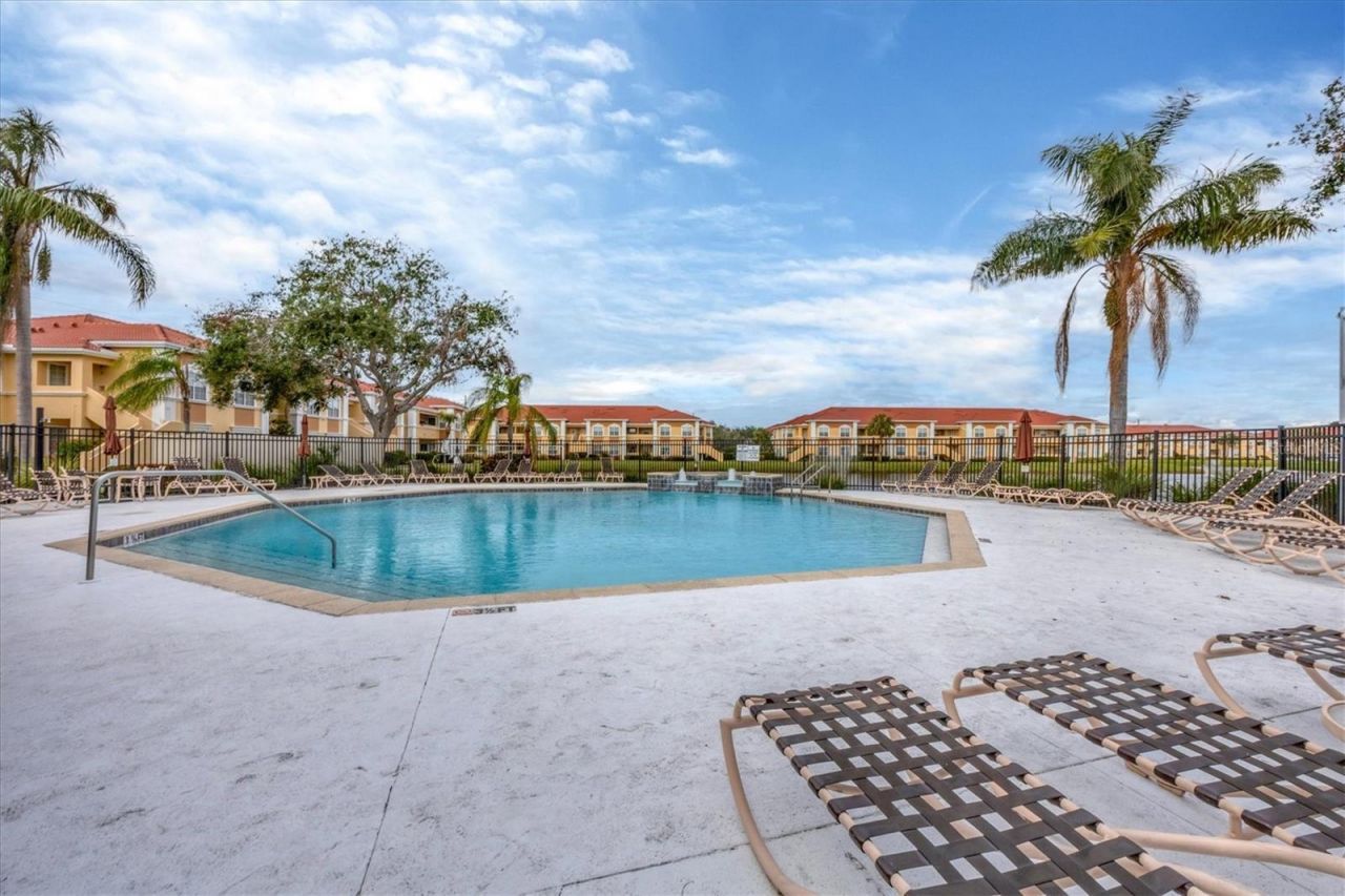 1015 Villagio Circle , Unit 202, Sarasota, FL 34237 Photo