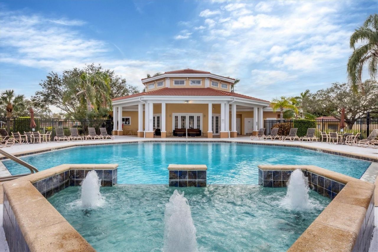 1015 Villagio Circle , Unit 202, Sarasota, FL 34237 Photo