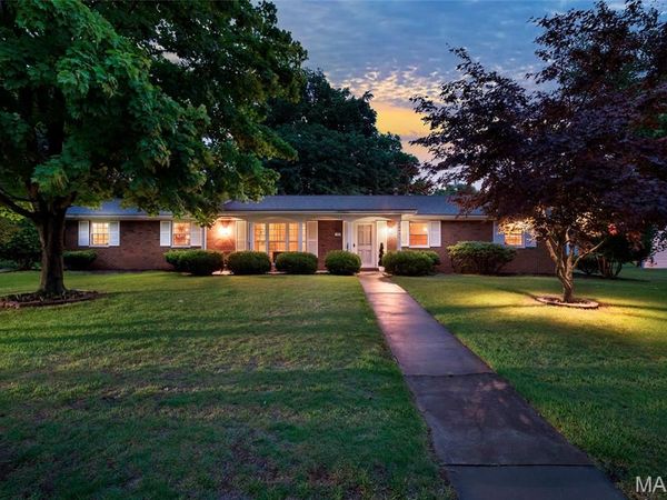 208 Division Drive, Collinsville, IL 62234
