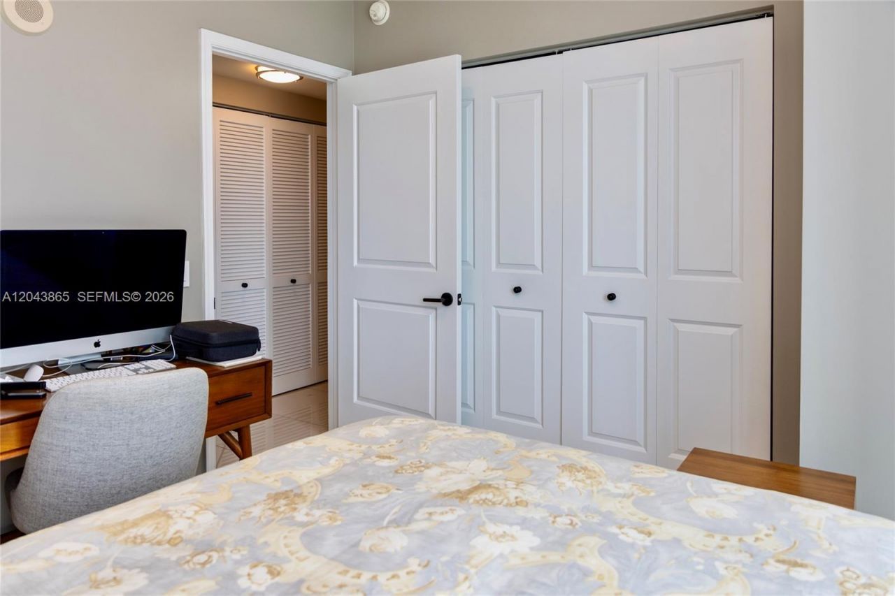 480 NE 30th St , Unit 1507, Miami, FL 33137 Photo