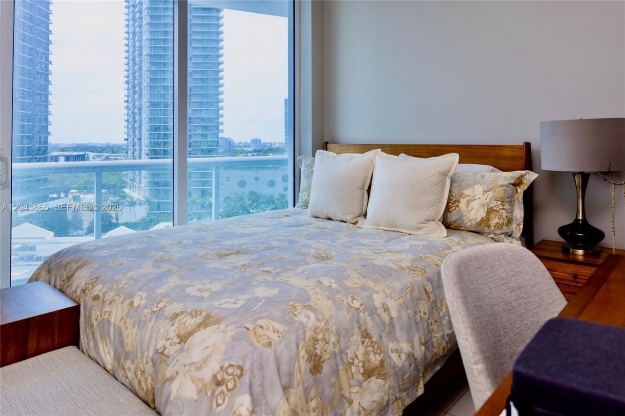 480 NE 30th St , Unit 1507, Miami, FL 33137 Photo