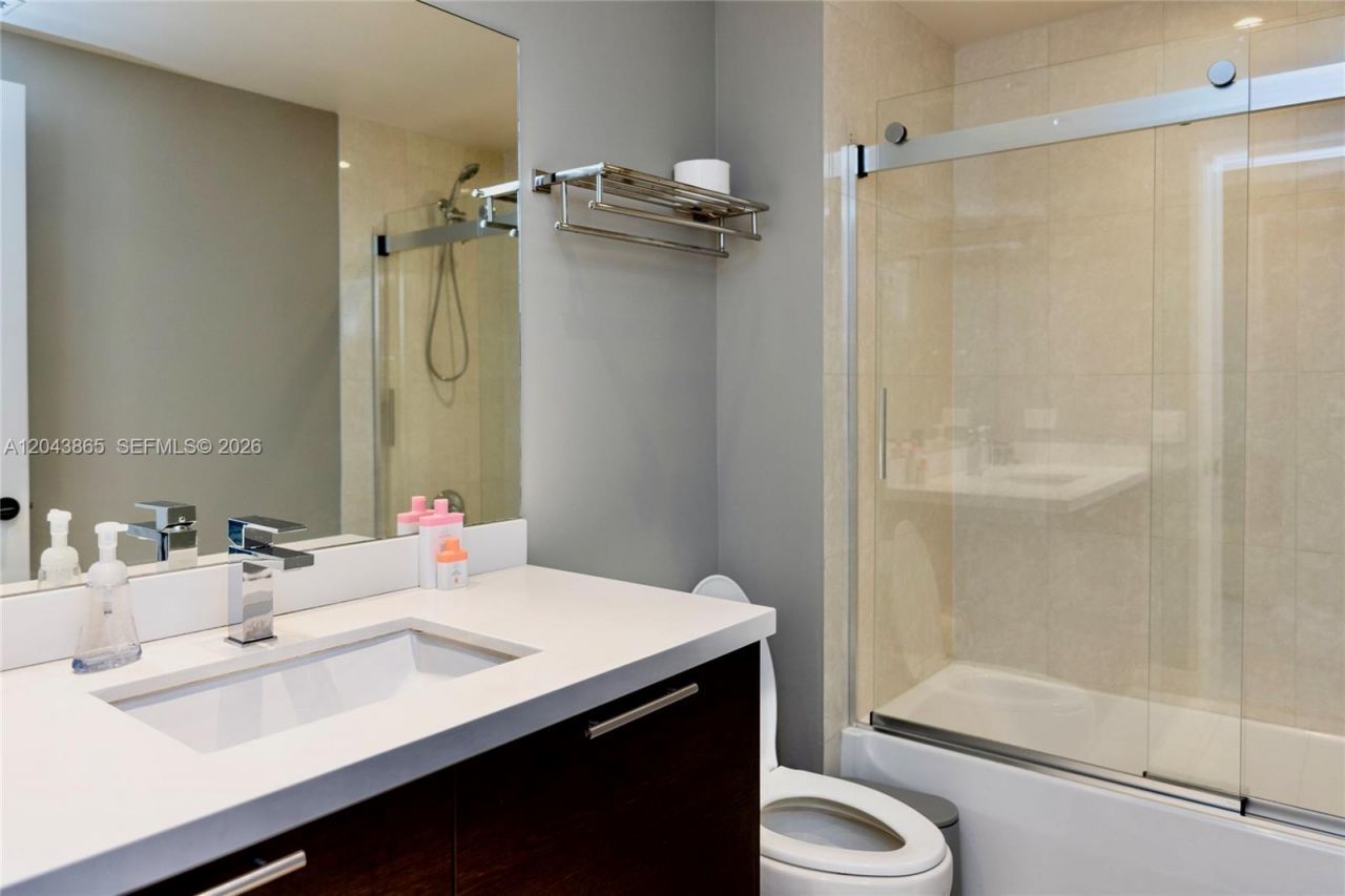 480 NE 30th St , Unit 1507, Miami, FL 33137 Photo