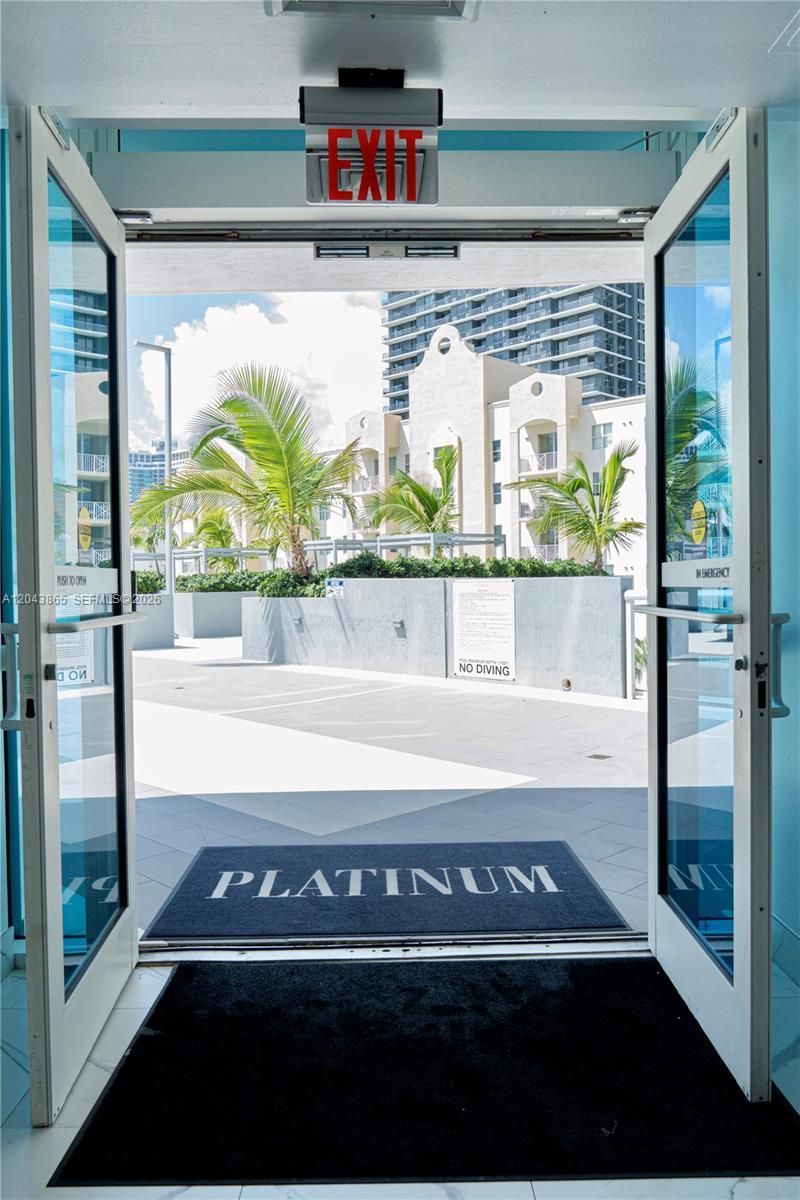 480 NE 30th St , Unit 1507, Miami, FL 33137 Photo