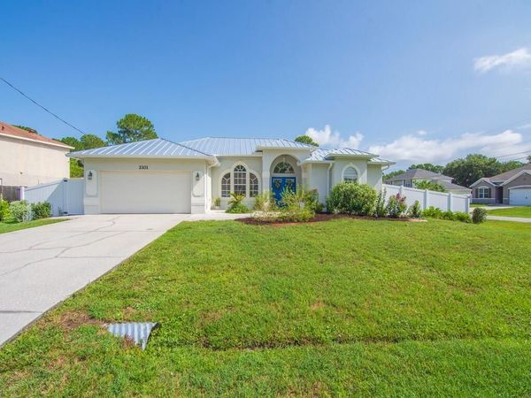 2101 SW Alloway Avenue, Port St. Lucie, FL 34953