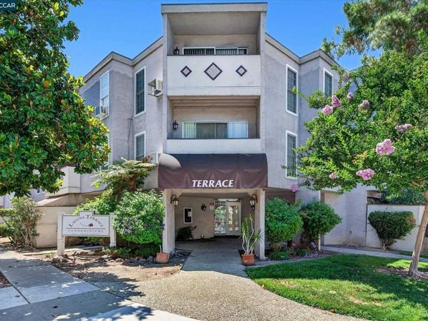 1699 Laguna, Unit 214, Concord, CA 94520