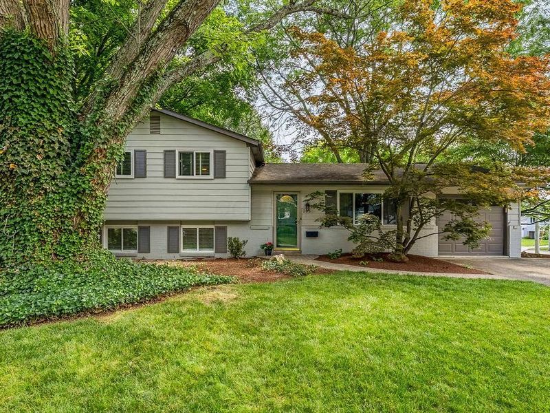 295 Allview Road, Westerville, OH 43081 Photo 1