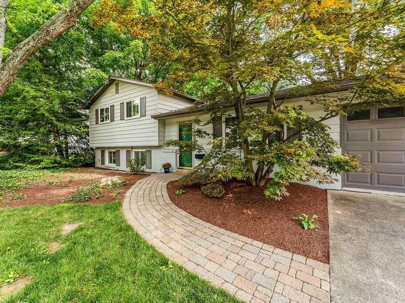 295 Allview Road, Westerville, OH 43081 Photo 2
