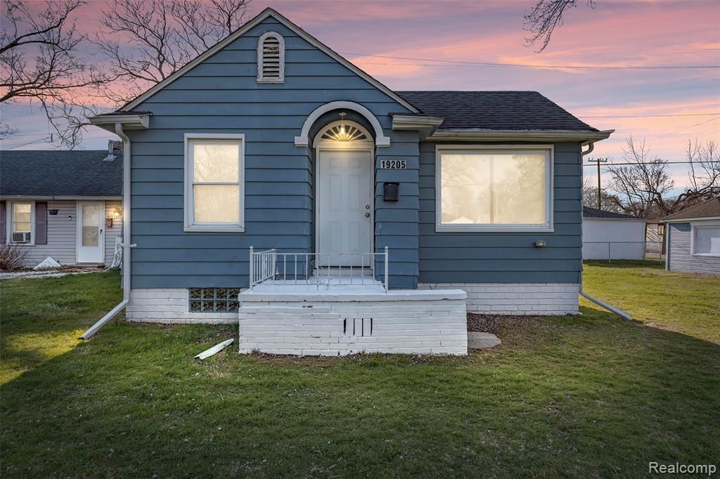 19205 Wakenden Street, Redford Township, MI 48240 Main Photo