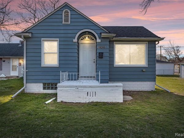 19205 Wakenden Street, Redford Twp, MI 48240
