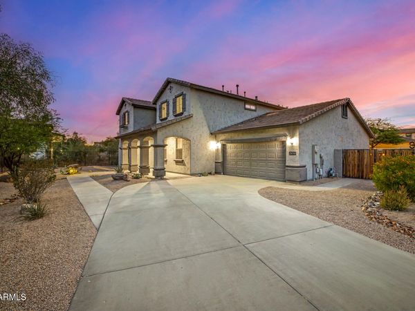 2434 W Sienna Bouquet Place, Phoenix, AZ 85085