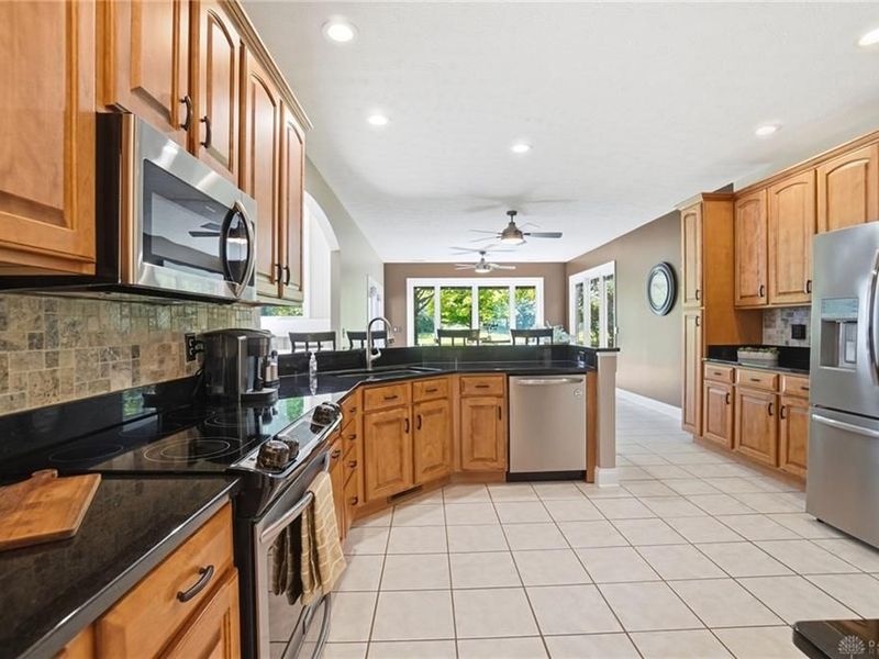 1360 Courtyard Place, Centerville, OH 45458 Photo 16