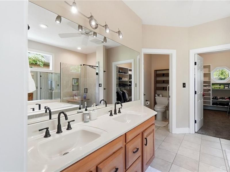 1360 Courtyard Place, Centerville, OH 45458 Photo 38