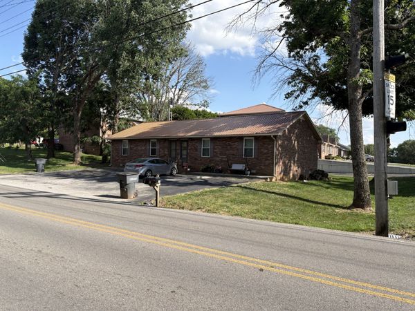 155 E Jere Whitson Rd , Cookeville, TN 38501