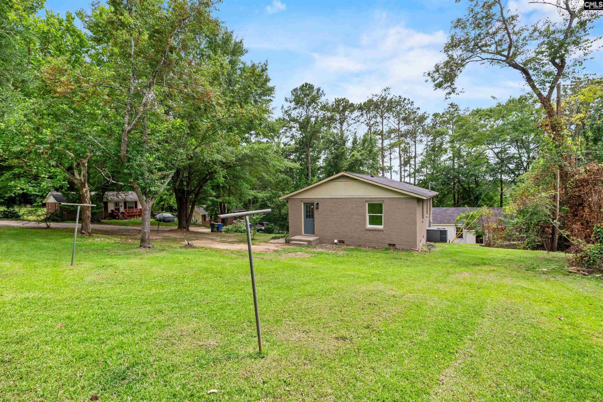 135 Riverview Court  Photo 18