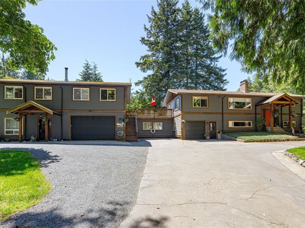 6340 Island Hwy W, Qualicum Beach, BC V9K 2E5