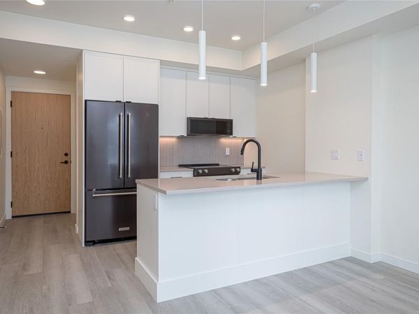 1102 Esquimalt Rd , Unit #304, Esquimalt, BC V9A 0L3