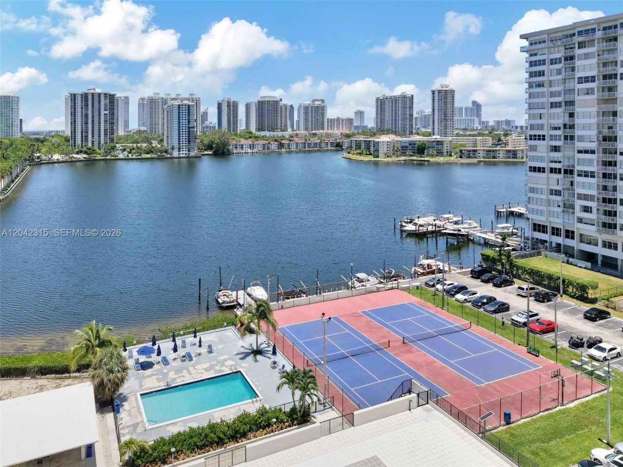 2750 NE 183rd St , Unit 2410, Aventura, FL 33160 Photo
