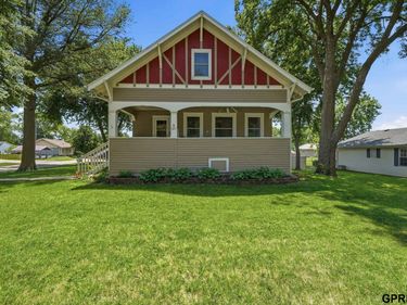 325 Iowa Street, Sterling, NE 68443