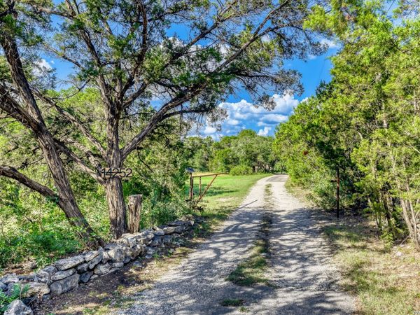 14252 Antonio, Helotes, TX 78023