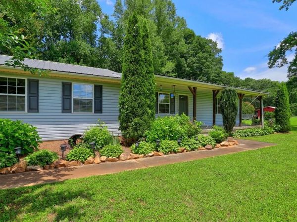 742 Highway 101 S, Temple, GA 30179