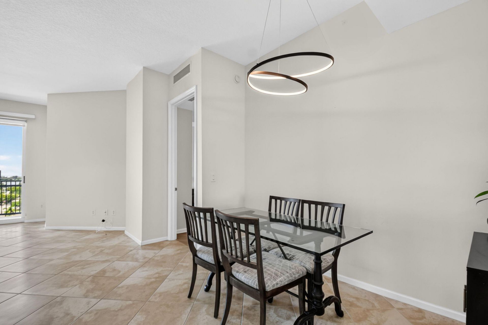 403 S Sapodilla Avenue, Unit 706, West Palm Beach, FL 33401 Photo