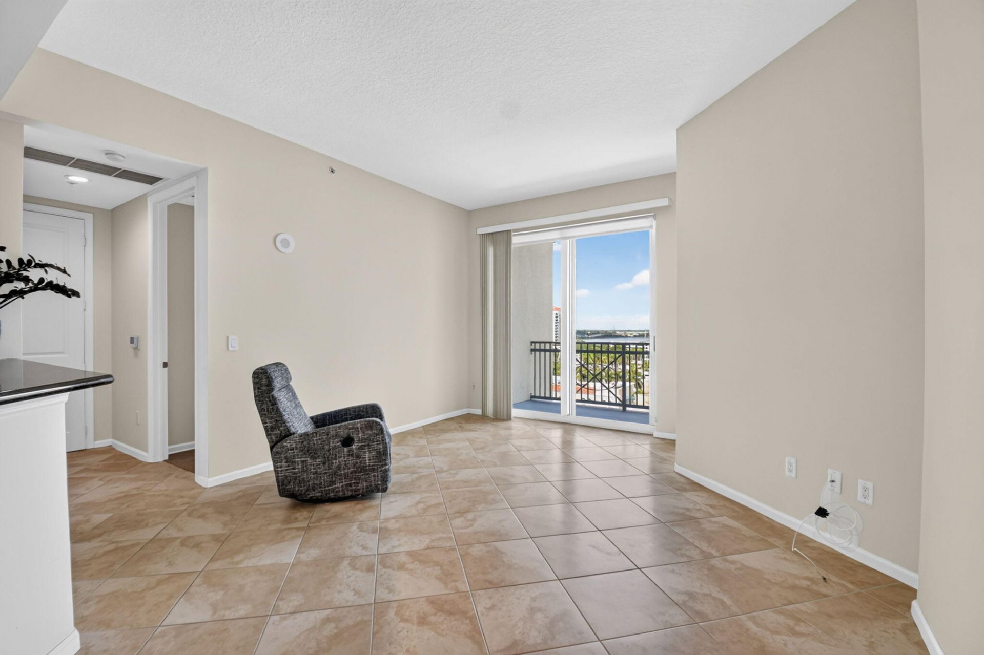 403 S Sapodilla Avenue, Unit 706, West Palm Beach, FL 33401 Photo