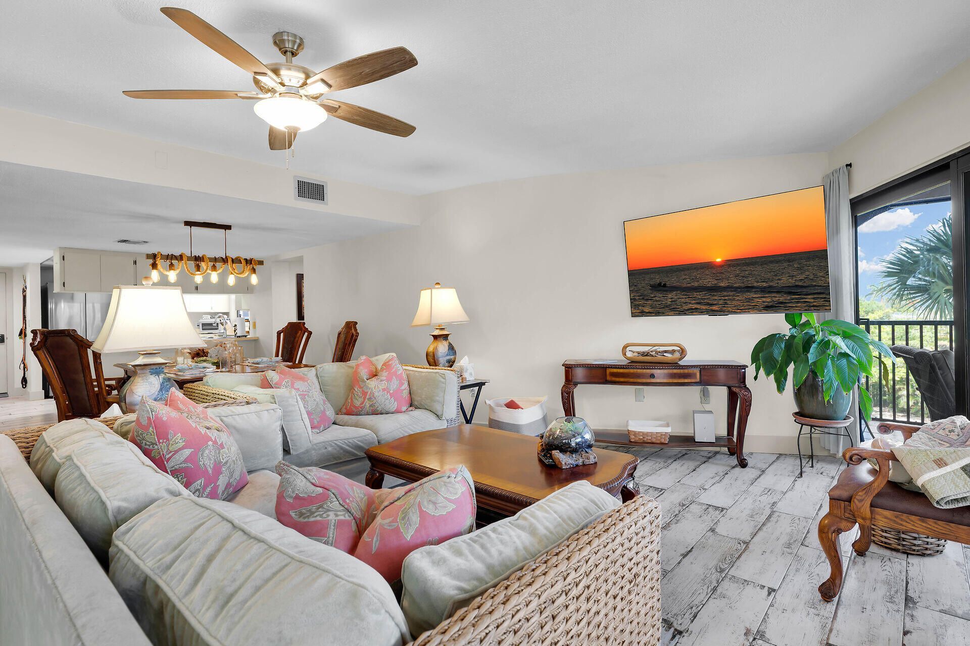 1998 Overseas Highway, Unit APT 24A, Marathon, FL 33050 Photo