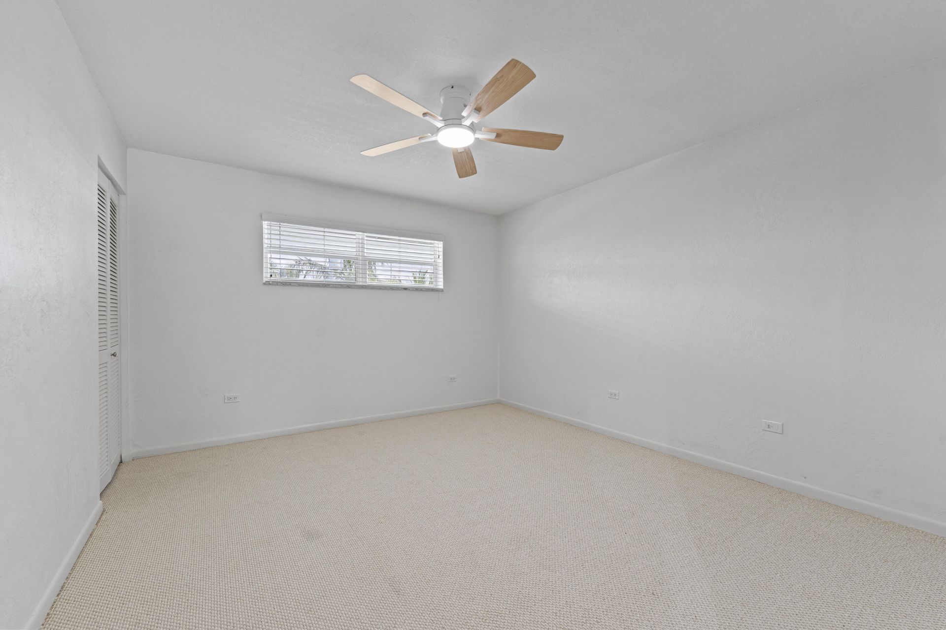 92550 Overseas Highway, Unit APT 214, Tavernier, FL 33070 Photo