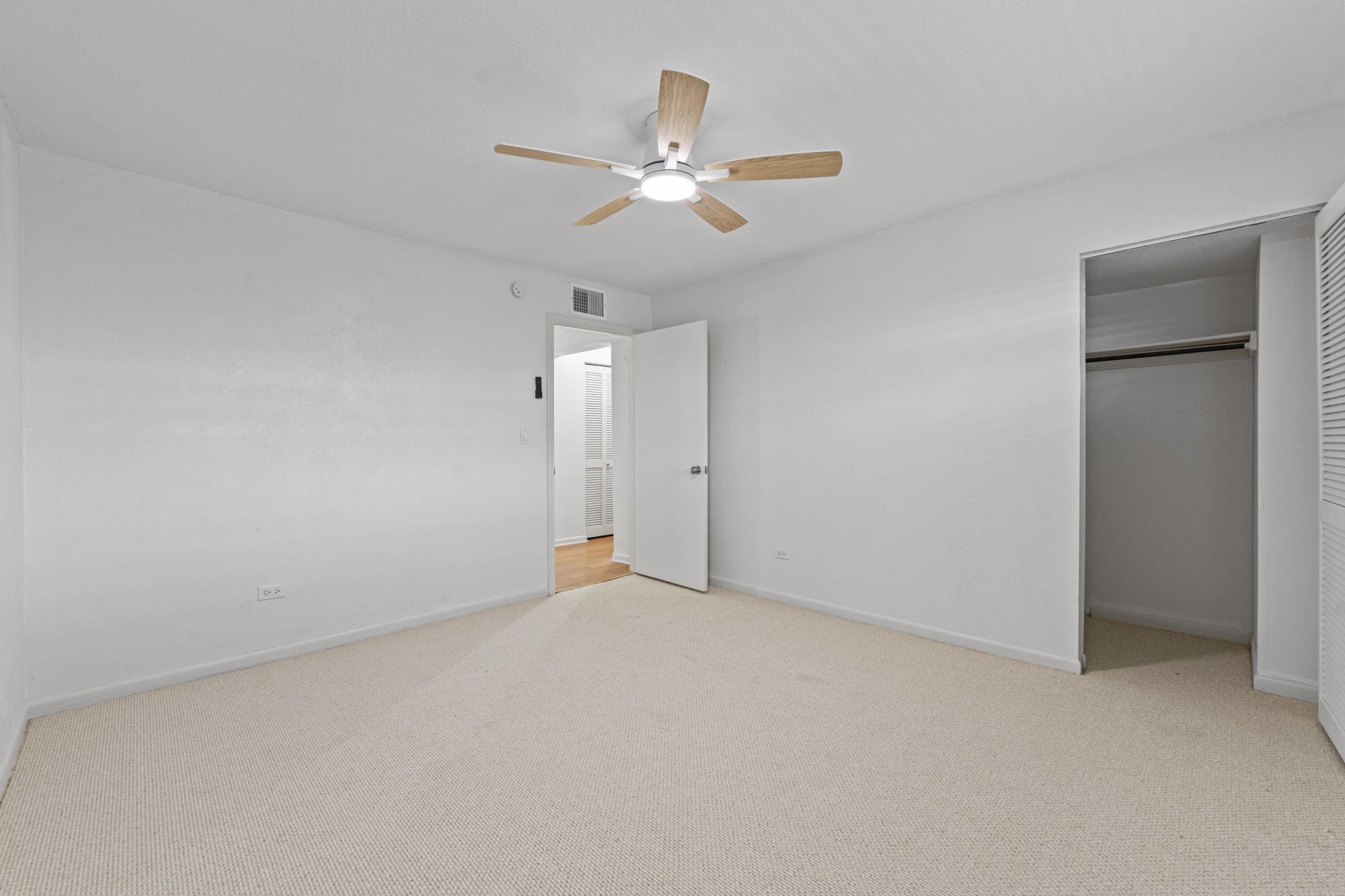 92550 Overseas Highway, Unit APT 214, Tavernier, FL 33070 Photo