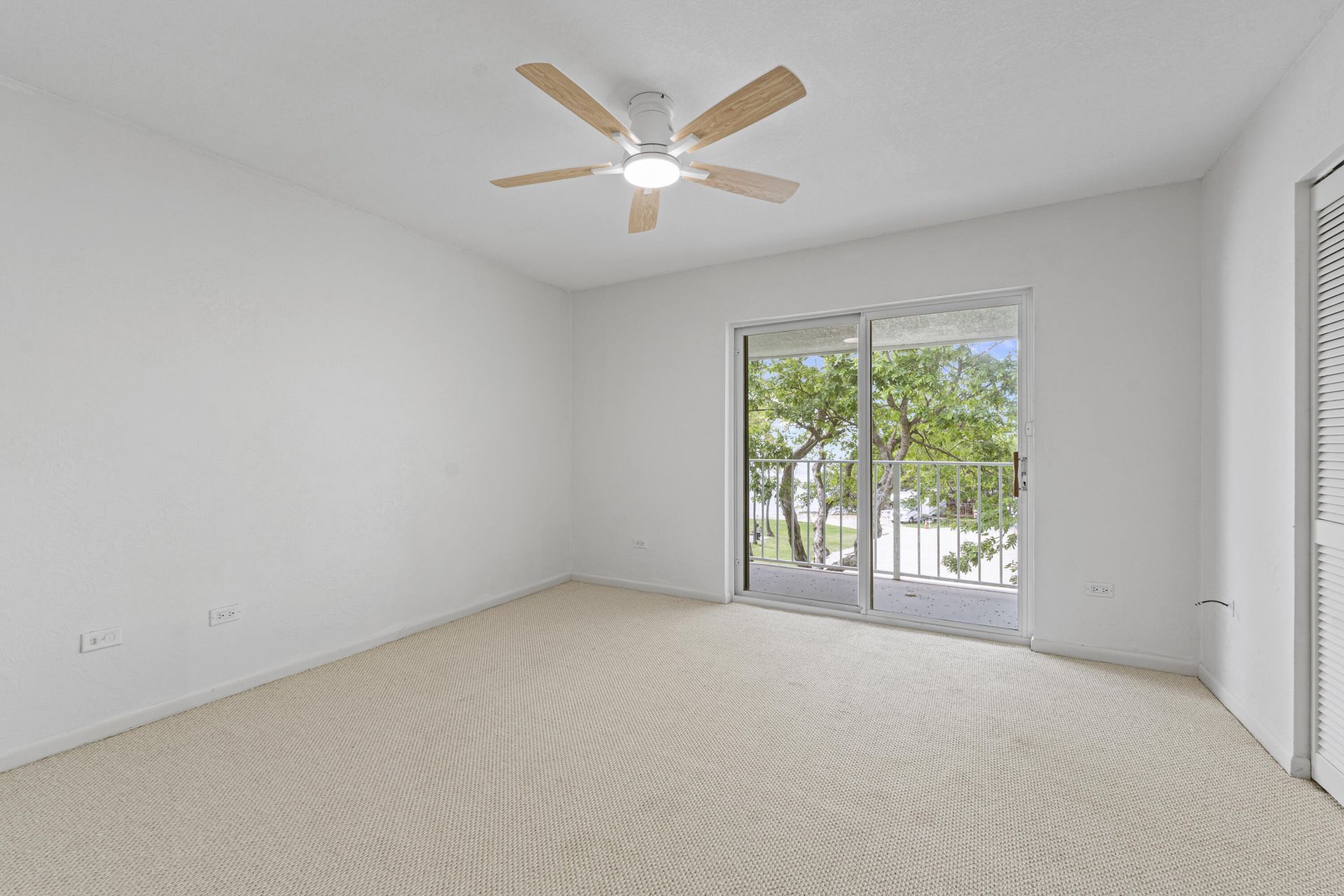 92550 Overseas Highway, Unit APT 214, Tavernier, FL 33070 Photo