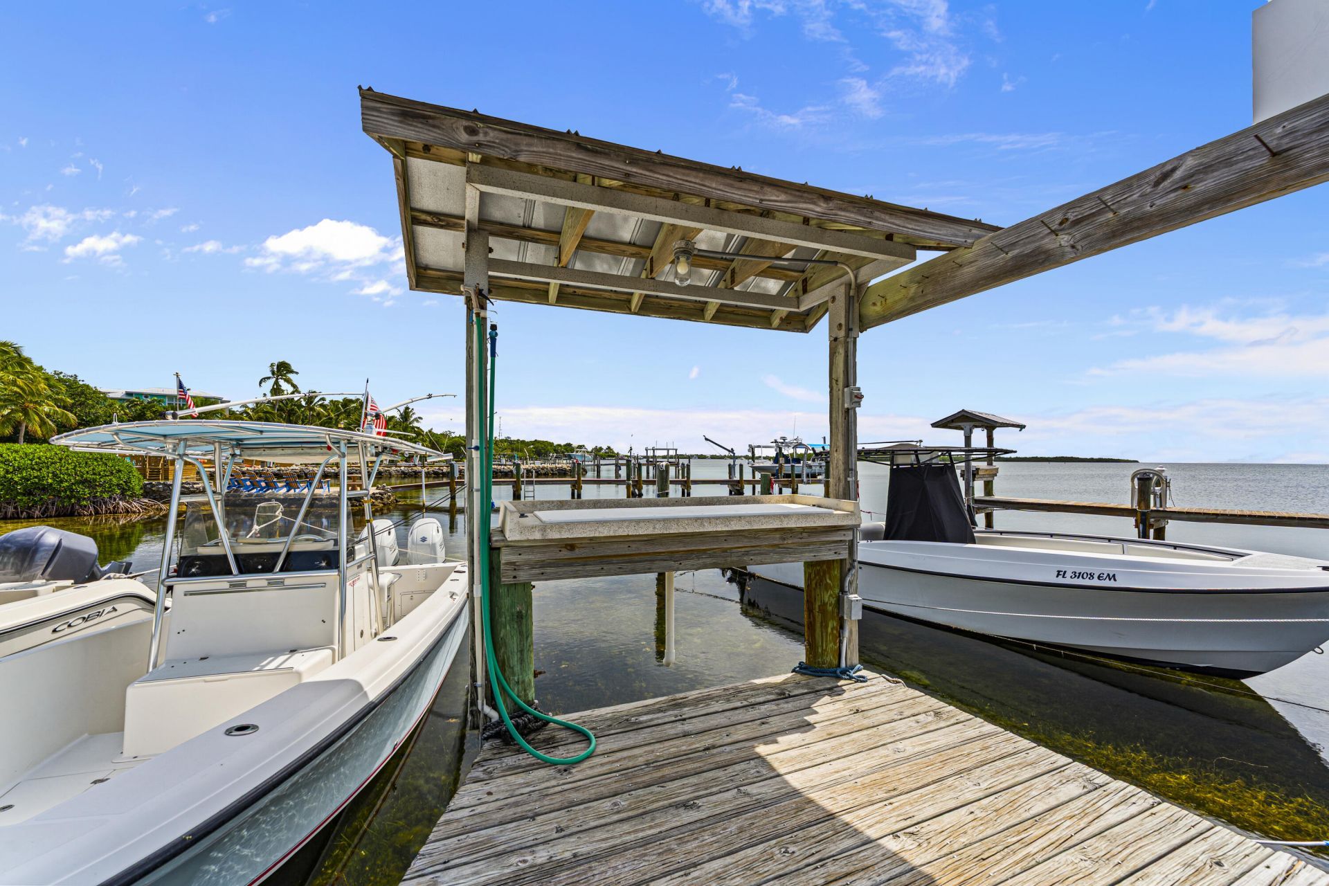 92550 Overseas Highway, Unit APT 214, Tavernier, FL 33070 Photo