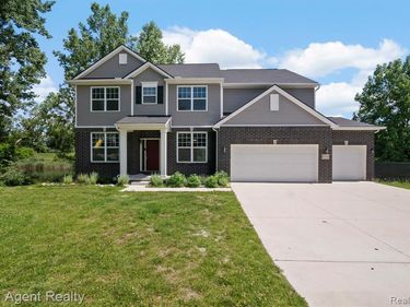 63770 Dequindre Road, Washington Twp, MI 48095