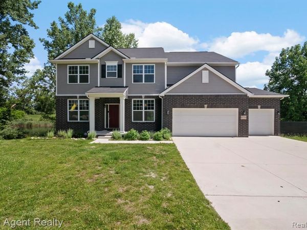 63770 Dequindre Road, Washington Twp, MI 48095