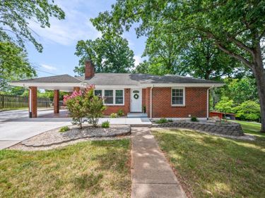 1001 Moreview Drive, Lynchburg, VA 24502